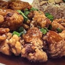 Foto de Chi Jau Kay con arroz chaufa