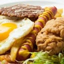 Foto de Completa con carne y pollo