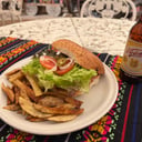 Foto de Hamburguesa de Res o Pollo
