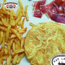Foto de TORTILLA FRANCESA CON PATATAS Y JAMÓN