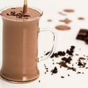 Foto de Leche vegana con café o chocolate