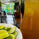 Foto de Jarra de agua de panela con limón