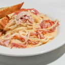 Foto de Carbonara-- carbonara pasta