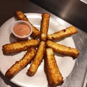 Foto de Queso frito con salsa de guayaba / Fried cheese with guava sauce