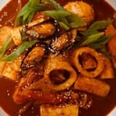 Foto de Teobokki (해물 떡볶이)