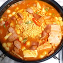 Foto de Mp Bude Chigue (부대찌개)