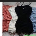 Foto de Vestido NIKE corrugado tirantes