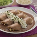 Foto de Enfrijoladas con Pollo