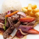Foto de Lomo saltado de carne o pollo