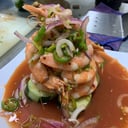 Foto de Tostada de camarones con cabeza 