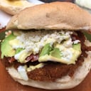 Foto de MILANESA DE POLLO / BON JOVI