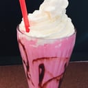 Foto de Malteada de Fresa con Chantilly