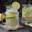 Foto de Limonada con agua mineral