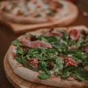 Foto de CRUDO Y RÚCULA