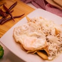Foto de Chilaquiles con huevo