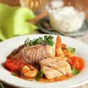 Foto de Salmon con Salsa de Camarones