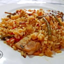 Foto de Arroz de secreto con ajos tiernos