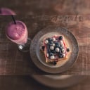 Foto de LICUADO + WAFFLE ABUELA O PATAGONIA