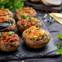 Foto de Champiñones rellenos de morcilla o almogrote