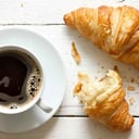 Foto de 1 Cafe Doble + 2 Medialunas 