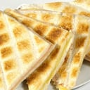 Foto de Tostado De Jamon y Queso