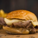 Foto de Barros Luco + Papas Fritas $6.490.