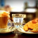 Foto de Americano + Medialuna