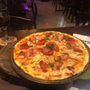 Foto de PIZZA TRES CARNES
