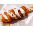 Foto de Brocheta De Queso Emmental Y Jamón Con Salsa Roquefort