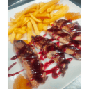 Foto de Magret De Pato En Salsa De Frutos Rojos