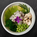 Foto de Poke Bowl de pesca blanca