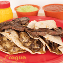 Foto de Carne a elegir con Queso en Tortilla de Harina (orden de 3 tacos)