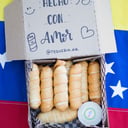 Foto de 12 TEQUEÑOS DE 8CM CON SALSA