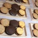 Foto de Alfajor de Almendra y Dulce de Leche