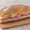 Foto de Baguetín Blanco con queso y Jamón cocido.
