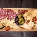 Foto de Triolet de queso, salame y aceitunas