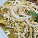 Foto de CHILAQUILES VERDES CON POLLO
