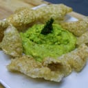 Foto de CHICHARRONES SOPLADOS CON GUACAMOLE