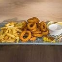 Foto de Rabas con papas fritas