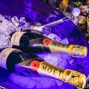 Foto de MÖET CHANDON  + BROCHETAS DE FRUTA