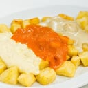 Foto de PATATAS TRES SALSAS