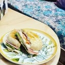 Foto de SANDWICH JUGO O CAPUCHINO