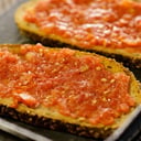 Foto de 1/2 tostada con tomate