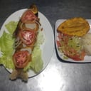 Foto de Lenguado frito, Picuda frita, Mojarra frita, Azulejo en salsa