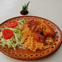 Foto de Filete de pescado tilapia al ajillo o empanizado con arroz y ensalada