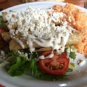 Foto de Tacos dorados de pollo o res (5 pza) 