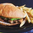 Foto de 2 Tortas con papas a la francesa y 2 refrescos 