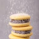 Foto de (10003) Alfajor de Maizena pack x 4 unidades.