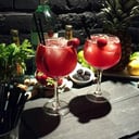 Foto de COPA DE SANGRIA DE CAVA & GLASS OF SANGRAI CAVA