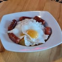Foto de HUEVOS ROTOS CON CHISTORRA